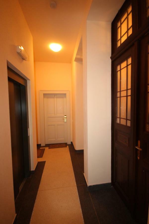 Apartment Halkova 5 Prague Exterior photo
