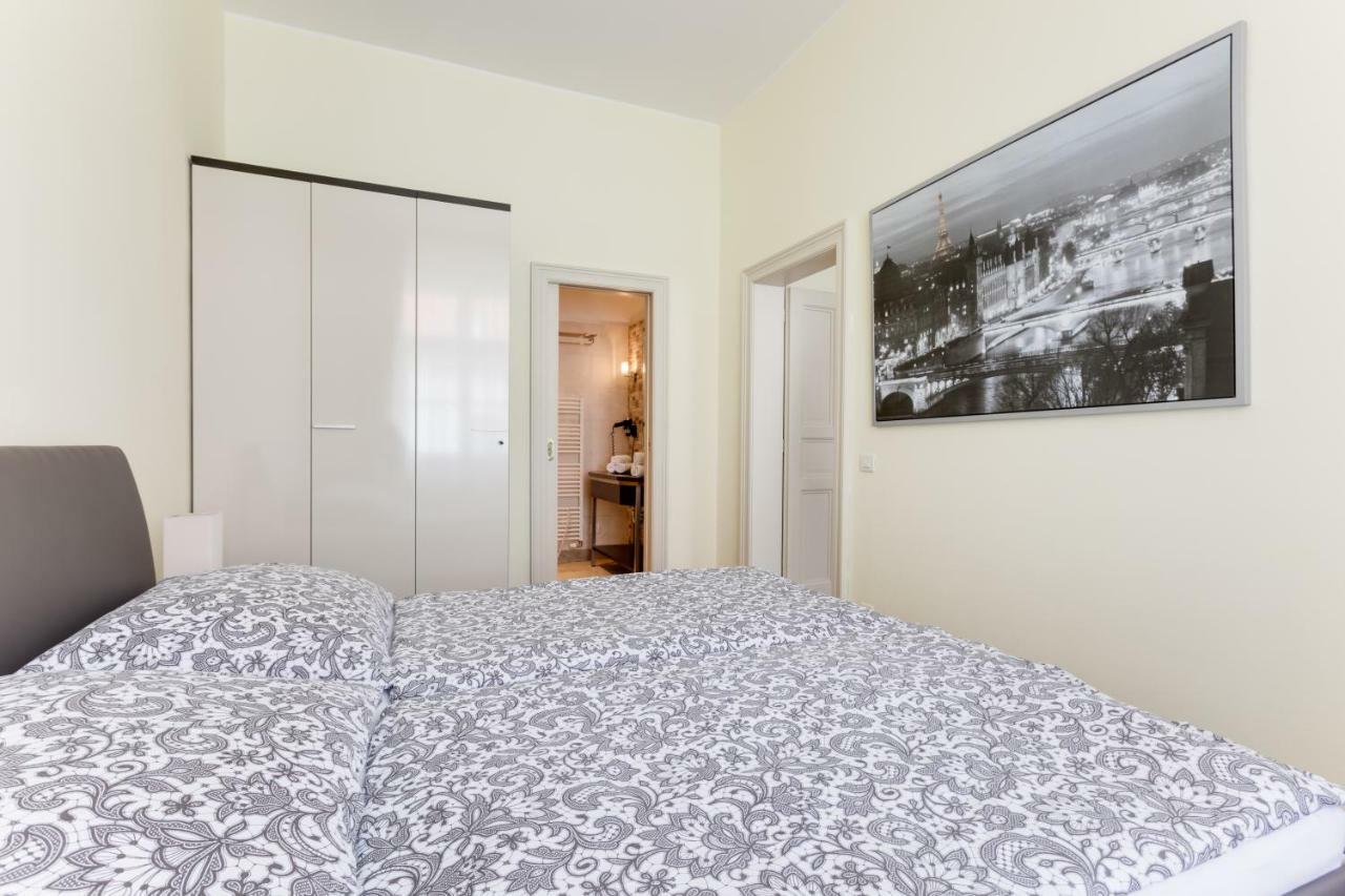Apartment Halkova 5 Prague Exterior photo